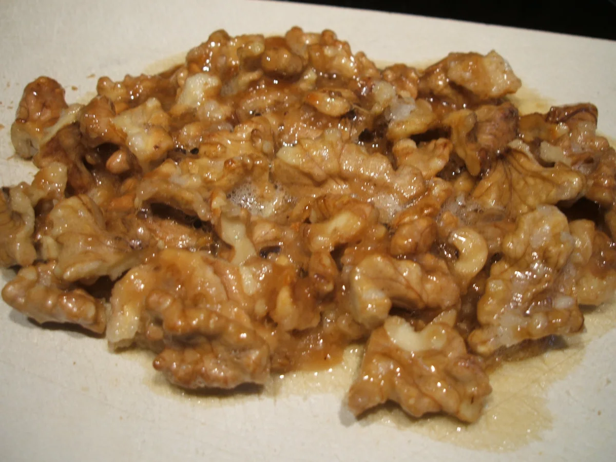 Dessert: Holunder-Sahne-Mousse auf Kompott aus gelben Pflaumen - Rezept - Bild Nr. 2439