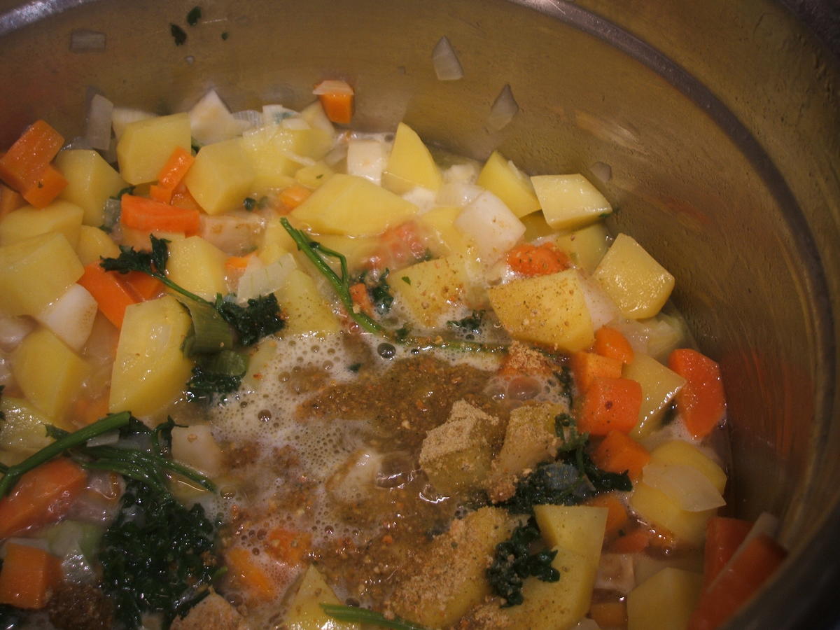 Suppen: Gemüsecreme mit Forelle und Flusskrebs - Rezept - Bild Nr. 2455