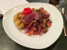 Filetsteak auf Champignons, Zwiebeln und Tomaten - Rezept - Bild Nr. 2442