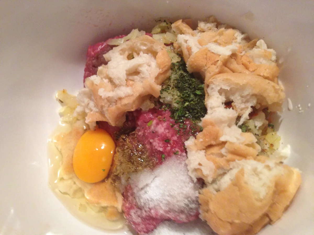 Buletten mit Paprikareis und fruchtiger Currysoße - Rezept - Bild Nr. 2462