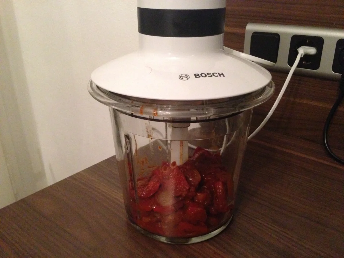 Buletten mit Paprikareis und fruchtiger Currysoße - Rezept - Bild Nr. 2470