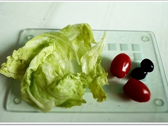 Glücksbringer – Golden Toast mit Eisbergsalat, Eiern und Marienkäfer - Rezept - Bild Nr. 2448