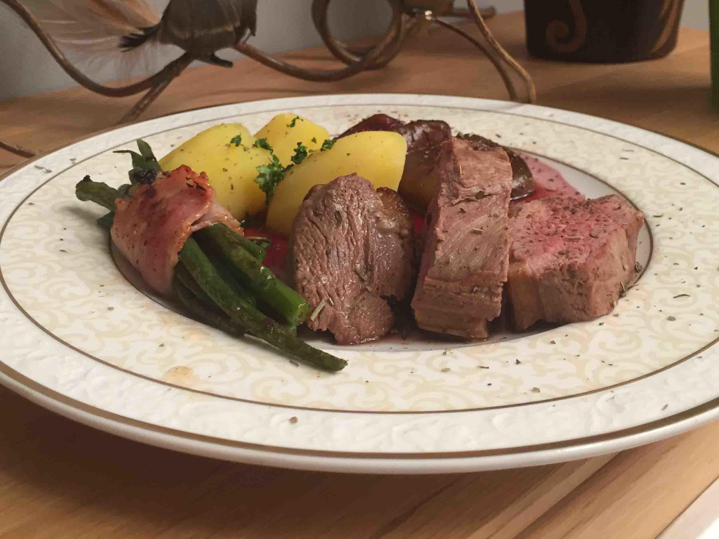 Entenbrust auf Punschfeigen mit Prinzessbohnen und Salzkartoffeln -
Rezept Gesendet von Das perfekte Dinner