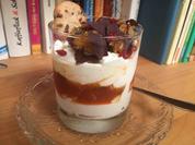 Hagebutten-Quarkcreme mit Orangenschokoblättern - Rezept - Bild Nr. 2
