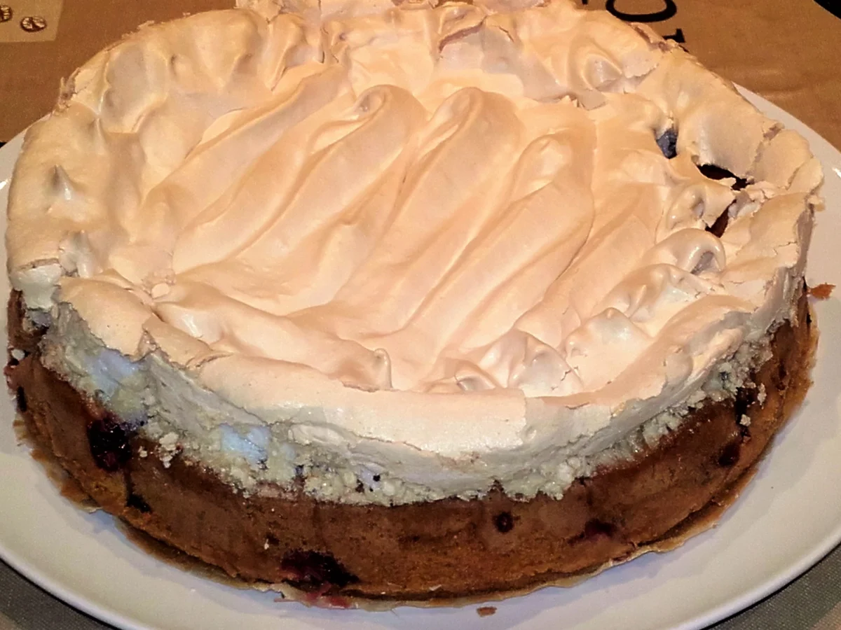 Rezept: Erdbeer- Rhabarber- Kuchen mit Baiser Bild Nr. 2475 Erdbeer- Rhabarber- Kuchen mit Baiser - Rezept - Bild Nr. 2475