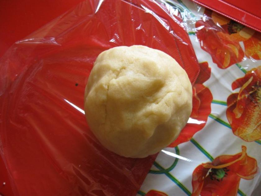 Quarkkuchen mit Fruchtcocktail - Rezept - kochbar.de