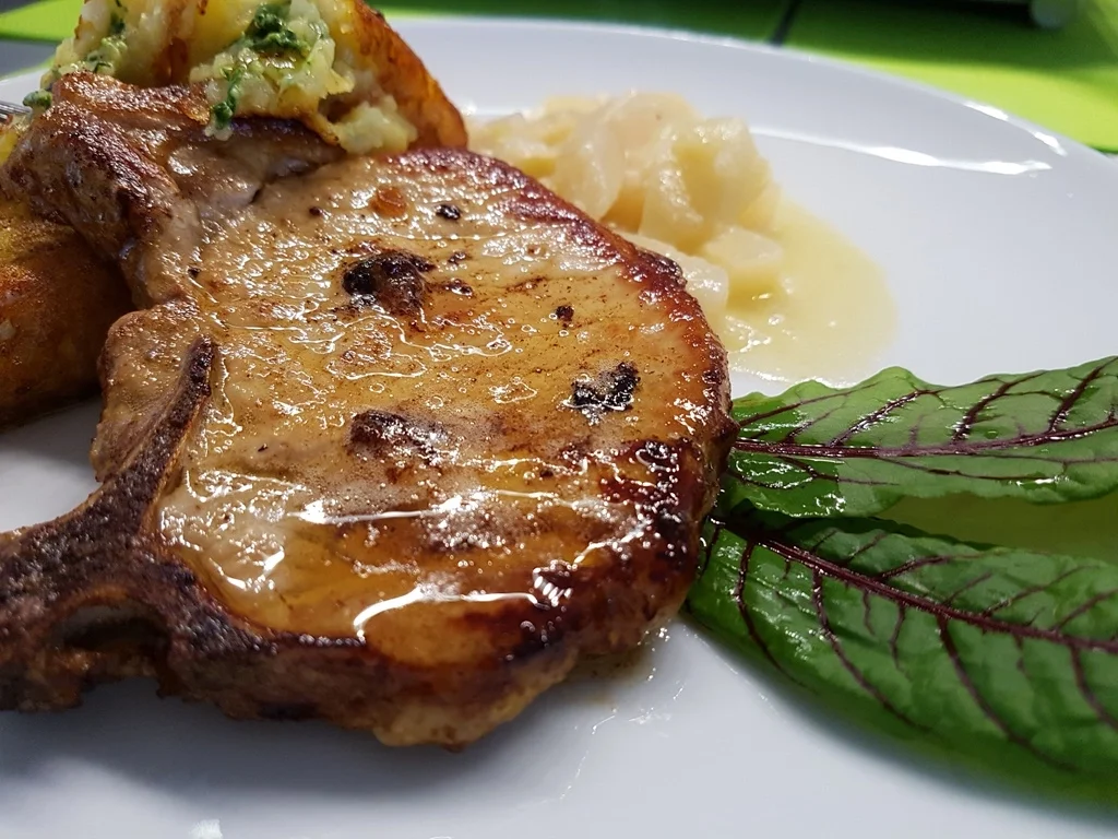 Rezept: Lummerkotelett mit Sauerampferknödeln à la Biggi Bild Nr. 2486 Lummerkotelett mit Sauerampferknödeln à la Biggi - Rezept - Bild Nr. 2486