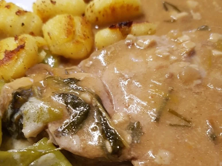 Schweinekamm im eigenen Saft geschmort à la Biggi - Rezept - Bild Nr. 2531