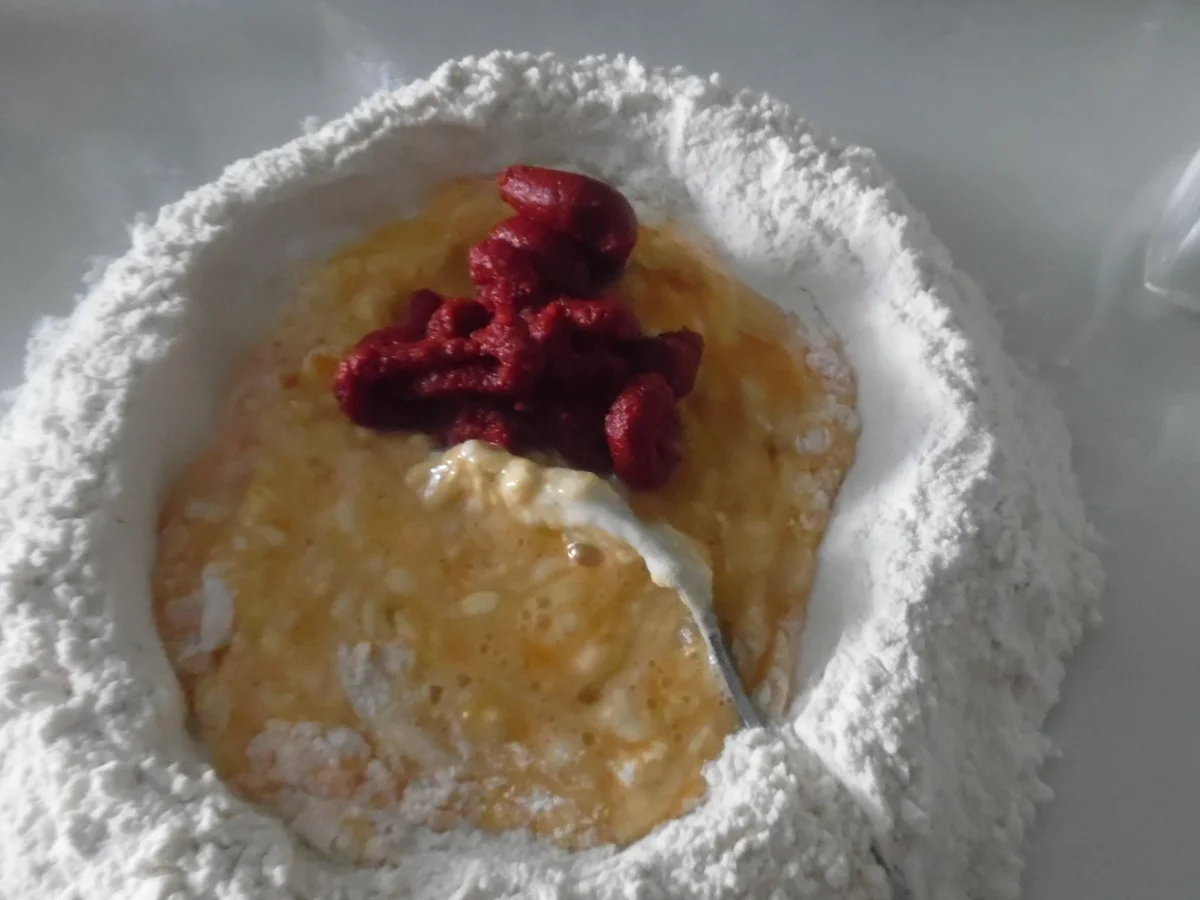 Jumbo-Ravioli "Caprese" mit Parmesan-Schaum und Serano-Chips - Rezept - Bild Nr. 2507