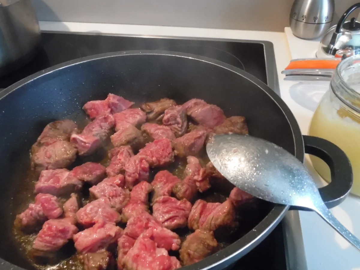 Rindfleisch-Ragout in Apfel-Meerrettich-Soße - Rezept - Bild Nr. 2511