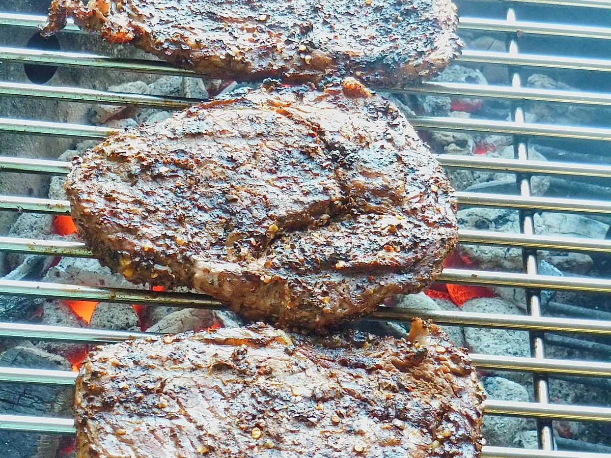 Rezept: Rip-Eye-Steak mit Espressomarinade Bild Nr. 2505 Rip-Eye-Steak mit Espressomarinade - Rezept - Bild Nr. 2505