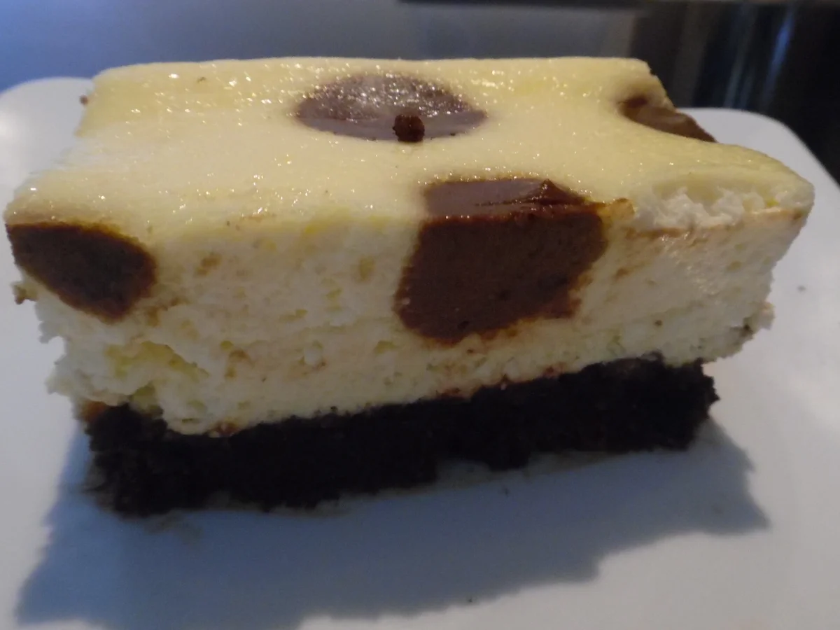 Rezept: Frischkäse-Kuchen mit Schoko-Tropfen und Keks-Boden Bild Nr. 2500 Frischkäse-Kuchen mit Schoko-Tropfen und Keks-Boden - Rezept - Bild Nr. 2500