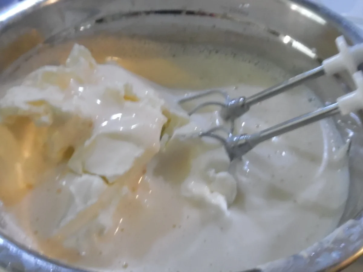 Rezept: Frischkäse-Kuchen mit Schoko-Tropfen und Keks-Boden Bild Nr. 2503 Frischkäse-Kuchen mit Schoko-Tropfen und Keks-Boden - Rezept - Bild Nr. 2503