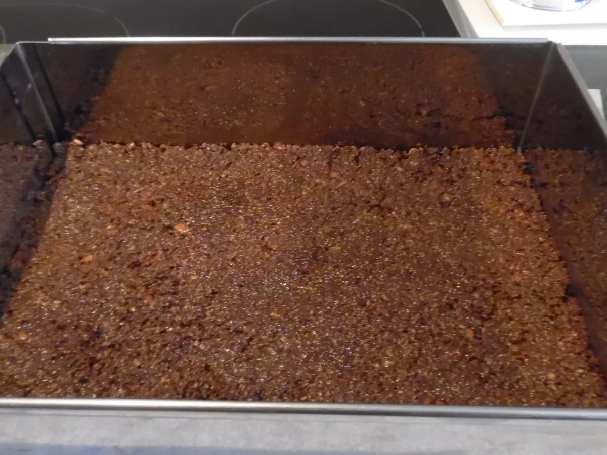 Rezept: Frischkäse-Kuchen mit Schoko-Tropfen und Keks-Boden Bild Nr. 2507 Frischkäse-Kuchen mit Schoko-Tropfen und Keks-Boden - Rezept - Bild Nr. 2507