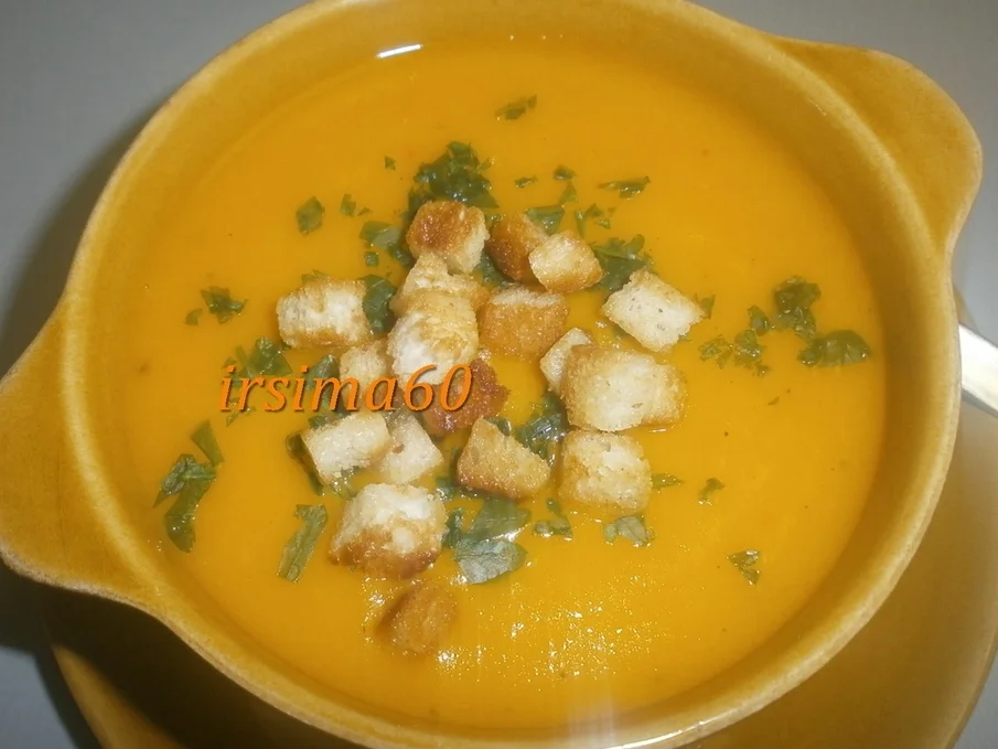 Rezept: Kürbis-Möhren-Suppe Bild Nr. 2508 Kürbis-Möhren-Suppe - Rezept - Bild Nr. 2508