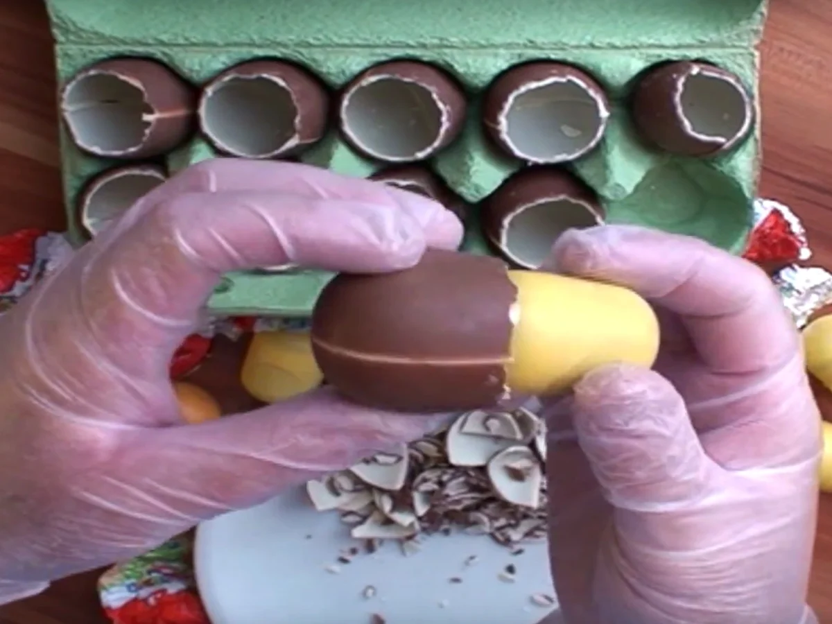 Rezept: Osterdessert / gefüllte Überraschungseier Bild Nr. 4 Osterdessert / gefüllte Überraschungseier - Rezept - Bild Nr. 4