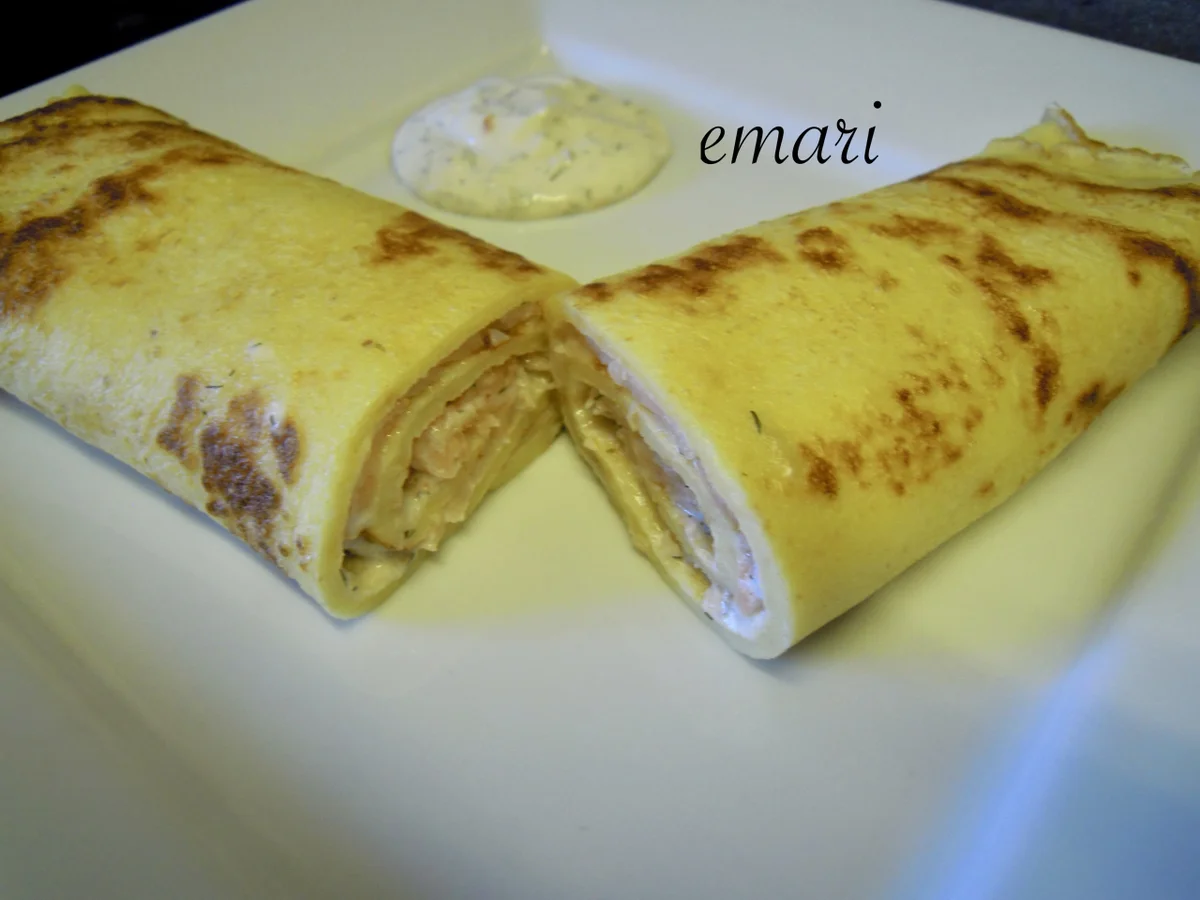 Palatschinken mit Räucherlachs Füllung - Rezept - Bild Nr. 2508