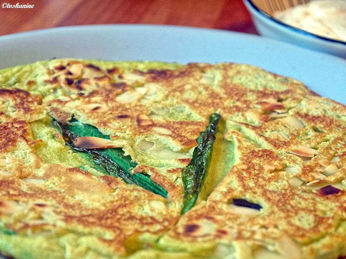 Bärlauchpfannkuchen mit Schmand-.Limetten-Dip - Rezept - Bild Nr. 2527