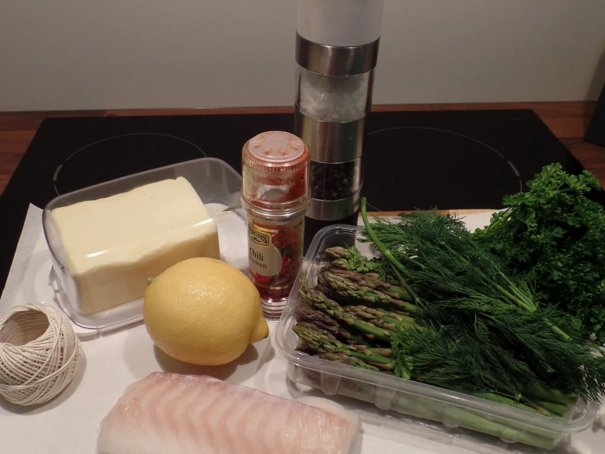 Spargel-Kabeljau-Päckchen mit Dill-Petersilien -Cremolata - Rezept - Bild Nr. 2530