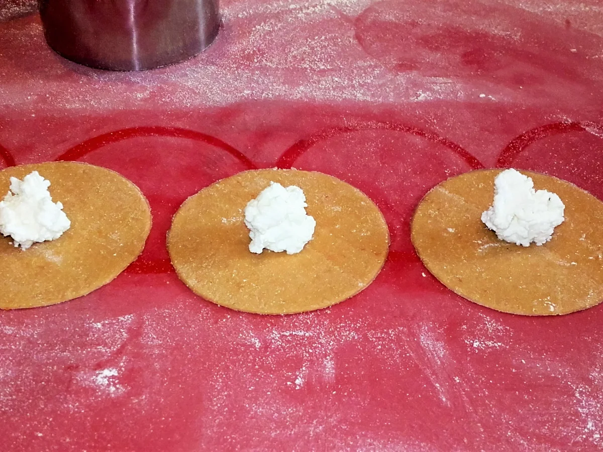 Selbstgemachte Tortellini mit Parmesan- Sauce - Rezept - Bild Nr. 2535