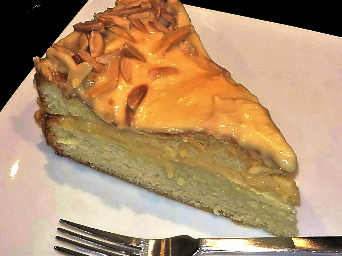 "Pao de ló"- Torte mit  "Creme Pasteleiro" - Rezept - Bild Nr. 2531