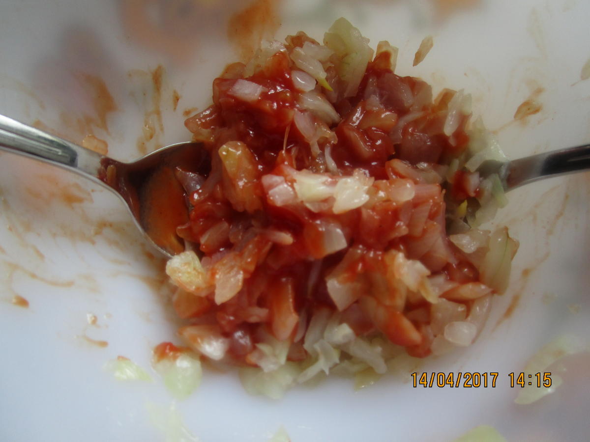 Cevapcici mit Djuvec-Reis und scharfen roten Zwiebeln - Rezept - Bild Nr. 2587