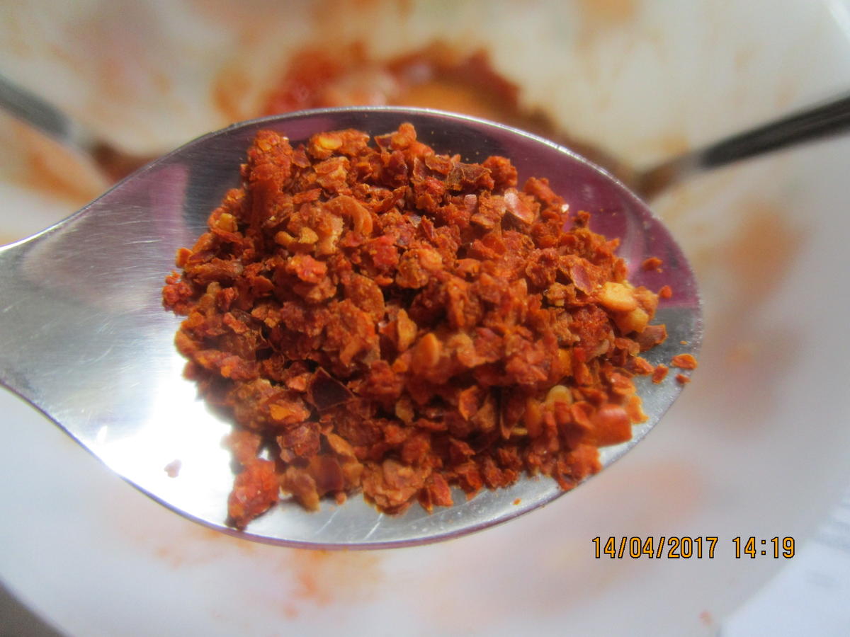 Cevapcici mit Djuvec-Reis und scharfen roten Zwiebeln - Rezept - Bild Nr. 2590