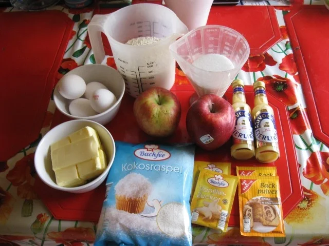 Rezept: Apfel Gugelhupf mit Kokos und Eierlikör Bild Nr. 2583 Apfel Gugelhupf mit Kokos und Eierlikör - Rezept - Bild Nr. 2583