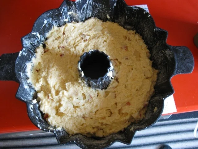 Rezept: Apfel Gugelhupf mit Kokos und Eierlikör Bild Nr. 2589 Apfel Gugelhupf mit Kokos und Eierlikör - Rezept - Bild Nr. 2589