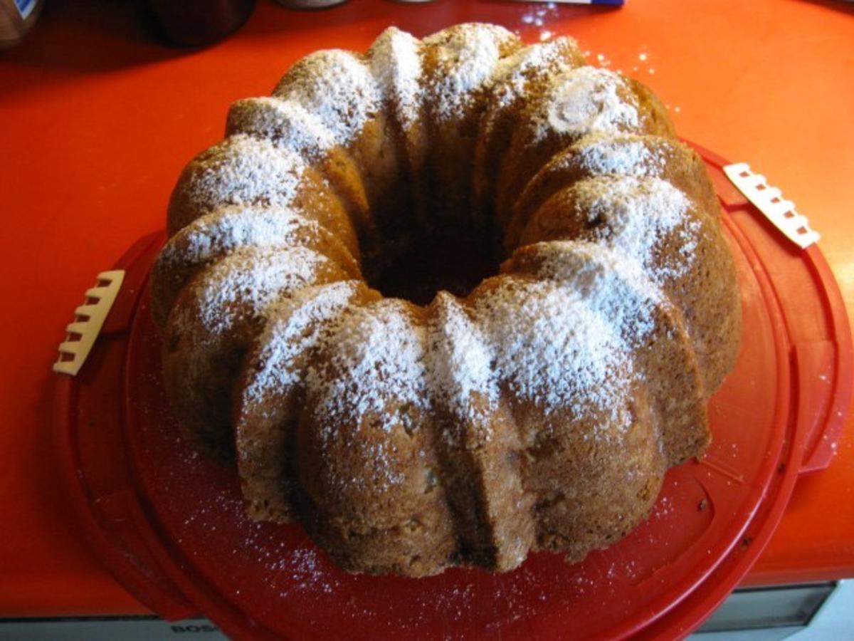 Apfel Gugelhupf mit Kokos und Eierlikör - Rezept - Bild Nr. 2592