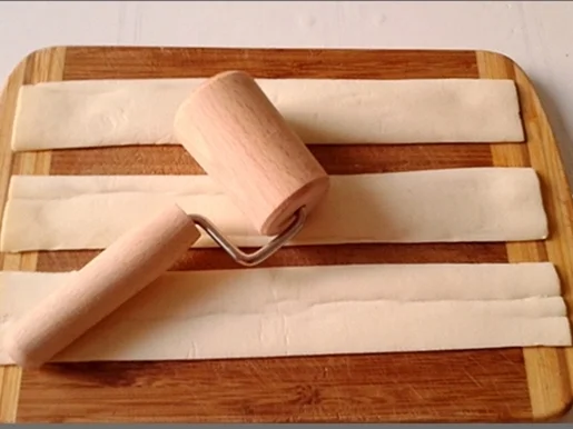 Pflaumen-Blätterteig-Rosen als Dessert - Rezept - Bild Nr. 2596