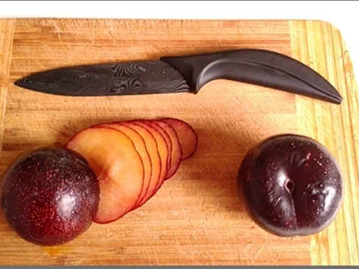 Pflaumen-Blätterteig-Rosen als Dessert - Rezept - Bild Nr. 2597