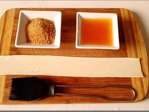 Pflaumen-Blätterteig-Rosen als Dessert - Rezept - Bild Nr. 2598