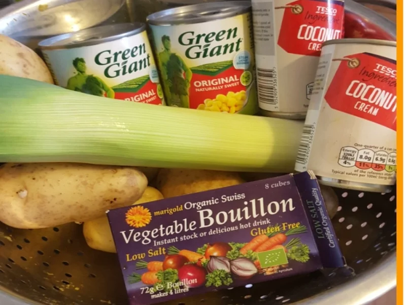 Rezept: Curry-Kartoffel-Mais-Hähnchenbrustfilet-Suppe Bild Nr. 2641 Curry-Kartoffel-Mais-Hähnchenbrustfilet-Suppe - Rezept - Bild Nr. 2641