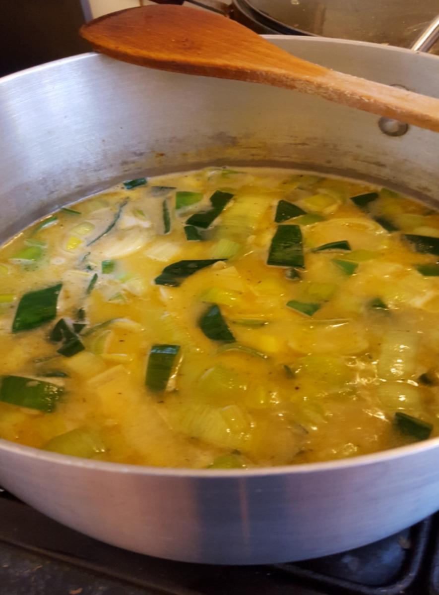 Curry-Kartoffel-Mais-Hähnchenbrustfilet-Suppe - Rezept - Bild Nr. 2645
