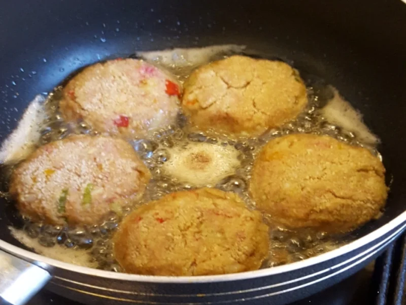 Rezept: Paprikabuletten Bild Nr. 2656 Paprikabuletten - Rezept - Bild Nr. 2656