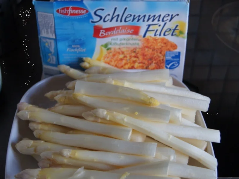 Rezept: Schlemmerfilet mit Spargel und neuen Kartoffeln Bild Nr. 2653 Schlemmerfilet mit Spargel und neuen Kartoffeln - Rezept - Bild Nr. 2653