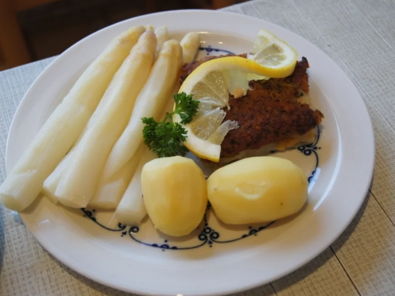 Rezept: Schlemmerfilet mit Spargel und neuen Kartoffeln Bild Nr. 2656 Schlemmerfilet mit Spargel und neuen Kartoffeln - Rezept - Bild Nr. 2656