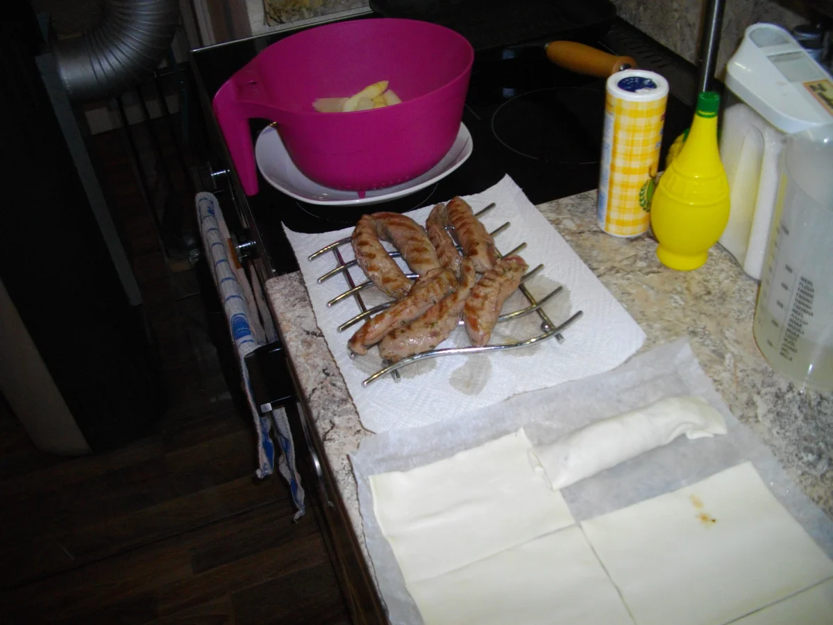 Rezept: Lammfilet im Blätterteig auf gebratenen Sprargel mit einer leichten Kräutersoße Bild Nr. 2657 Lammfilet im Blätterteig auf gebratenen Sprargel mit einer leichten Kräutersoße - Rezept - Bild Nr. 2657