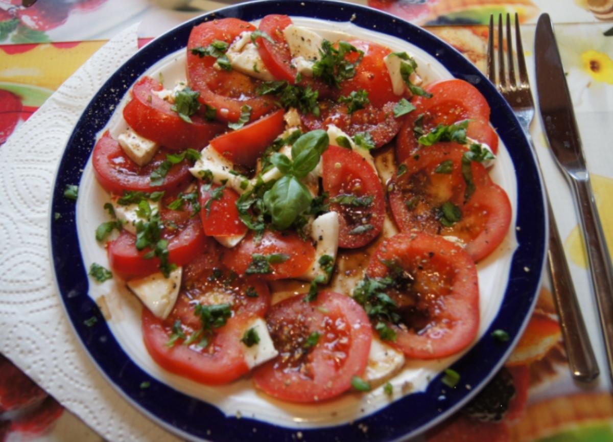 Bilder für Tomaten-Mozzarella-Salat - Rezept