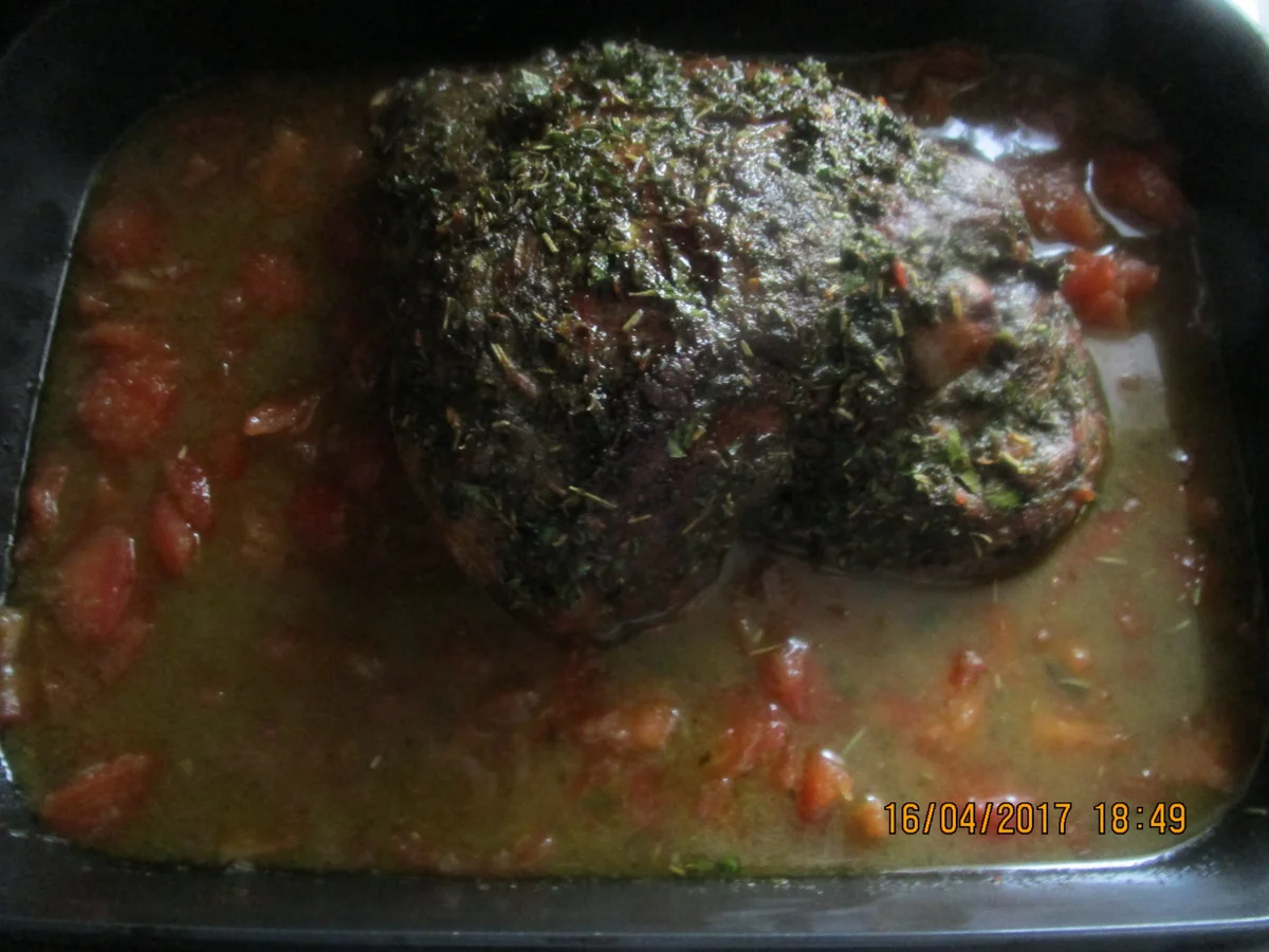 Lammkeule mit Tomatensauce - Rezept - Bild Nr. 2681