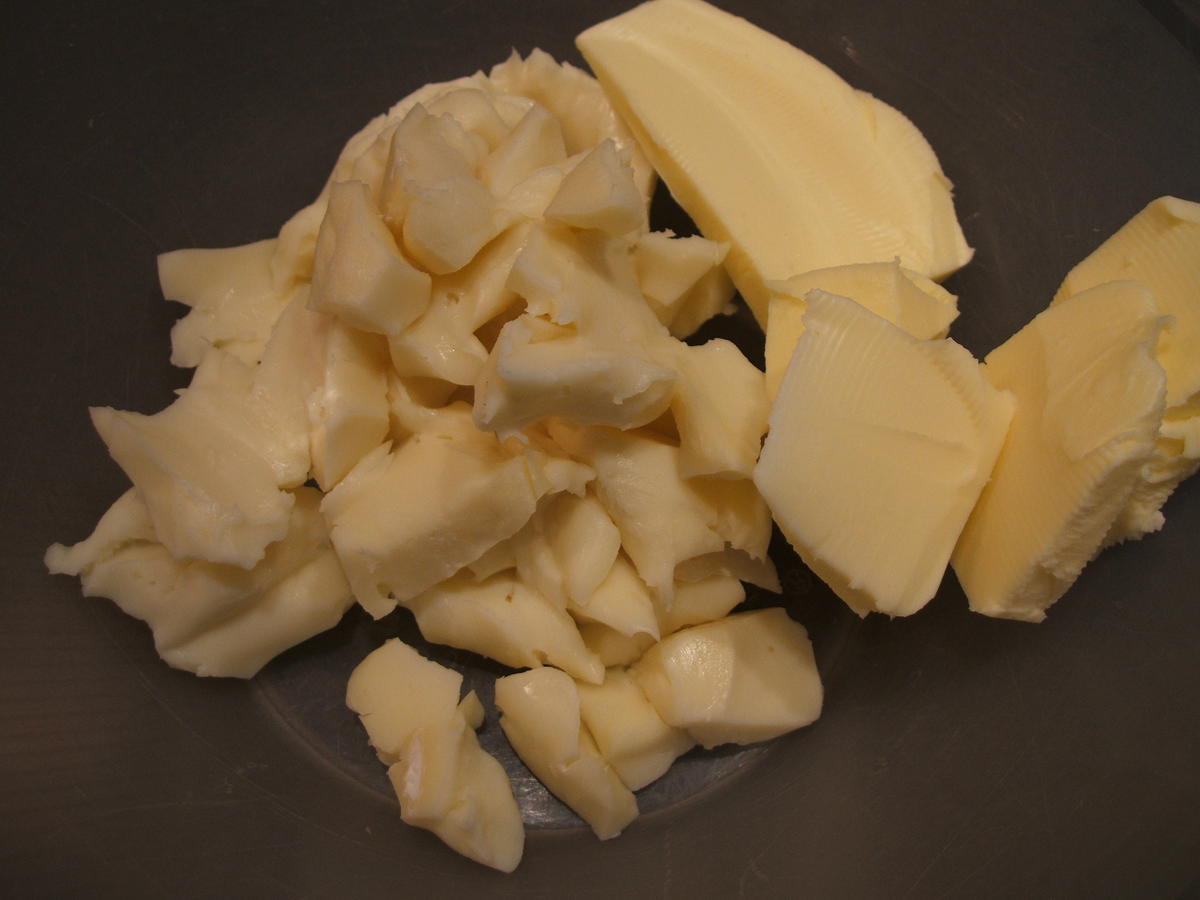 Suppeneinlage: Brie-Kräuter-Nocken - Rezept - Bild Nr. 2662