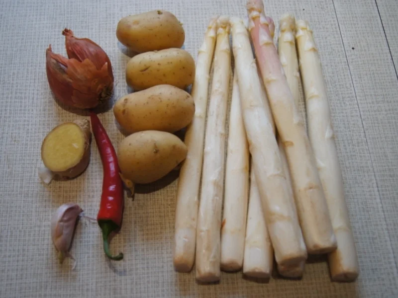 Pikante asiatische Spargelsuppe - Rezept - Bild Nr. 2665