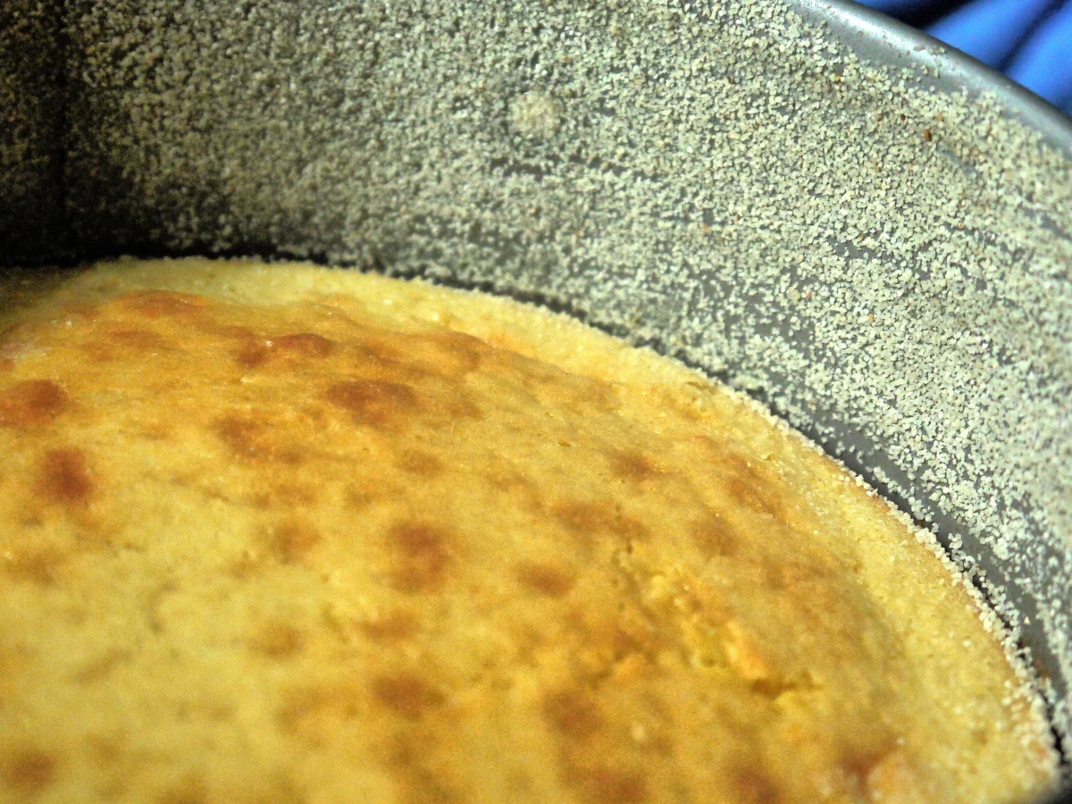 Rezept: Rhabarber-Mandelbaiser-Kuchen Bild Nr. 6 Rhabarber-Mandelbaiser-Kuchen - Rezept - Bild Nr. 6