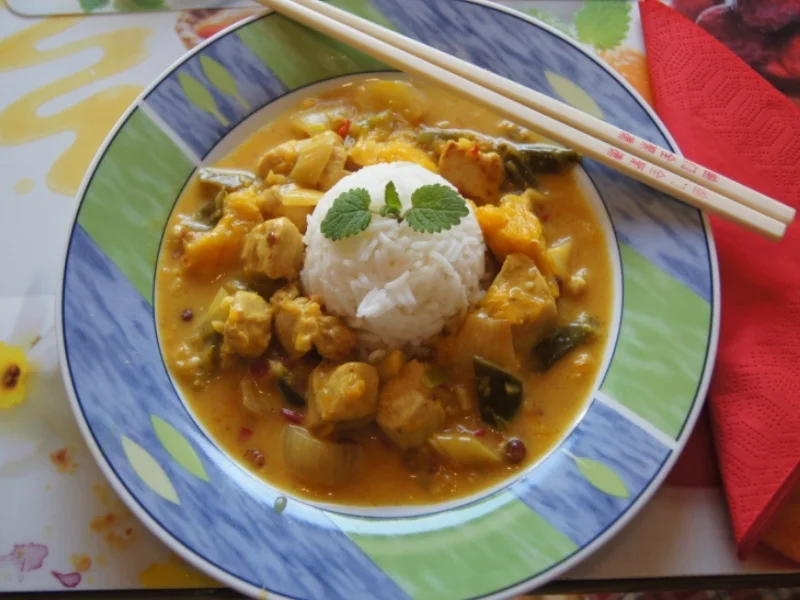 Rezept: Asiatisches-Hähnchenbrustfilet-Gulasch Bild Nr. 2673 Asiatisches-Hähnchenbrustfilet-Gulasch - Rezept - Bild Nr. 2673