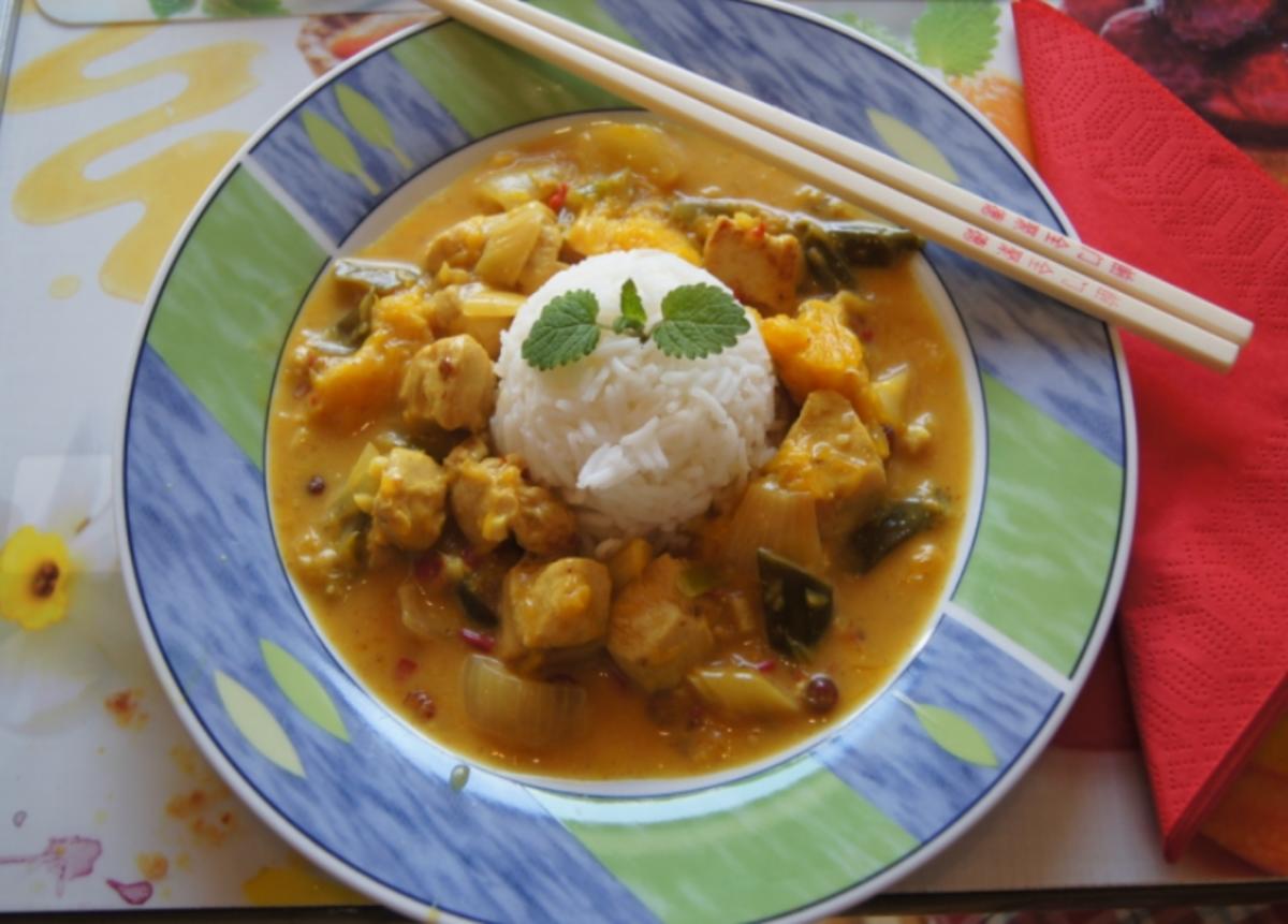 Bilder für Asiatisches-Hähnchenbrustfilet-Gulasch - Rezept