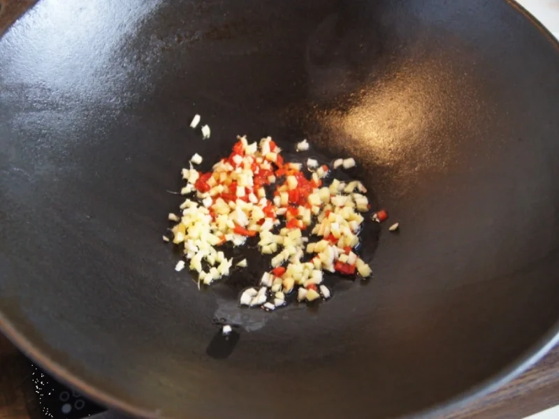 Rezept: Asiatisches-Hähnchenbrustfilet-Gulasch Bild Nr. 2678 Asiatisches-Hähnchenbrustfilet-Gulasch - Rezept - Bild Nr. 2678