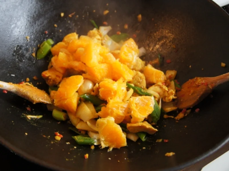 Rezept: Asiatisches-Hähnchenbrustfilet-Gulasch Bild Nr. 2688 Asiatisches-Hähnchenbrustfilet-Gulasch - Rezept - Bild Nr. 2688