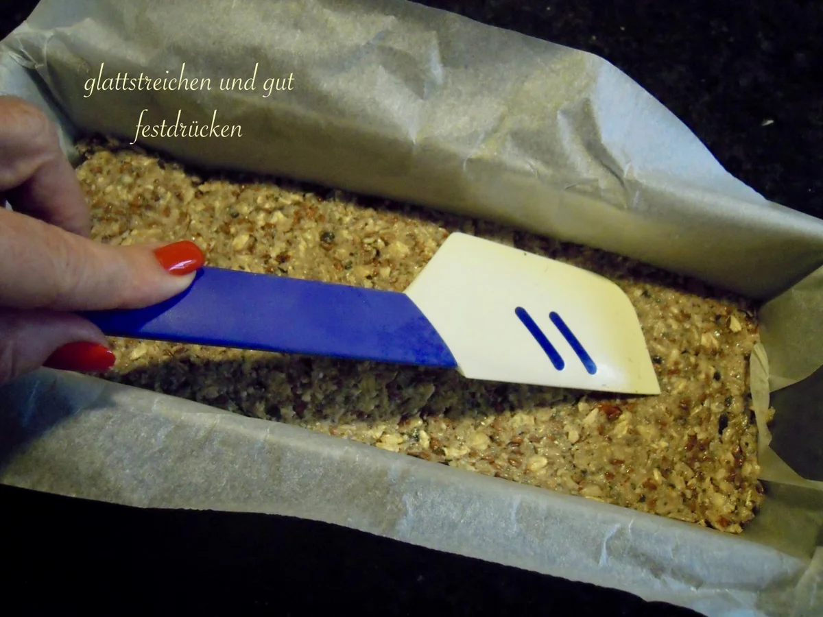 Rezept: Flohsamenbrot - meine Version Bild Nr. 2682 Flohsamenbrot - meine Version - Rezept - Bild Nr. 2682