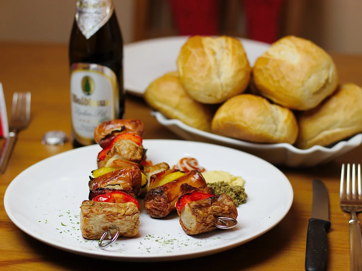 Rezept: Wurst-Schaschlik Bild Nr. 2681 Wurst-Schaschlik - Rezept - Bild Nr. 2681